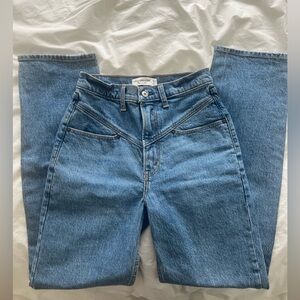 Abercrombie & Fitch ‘90s Straight Ultra High Rise